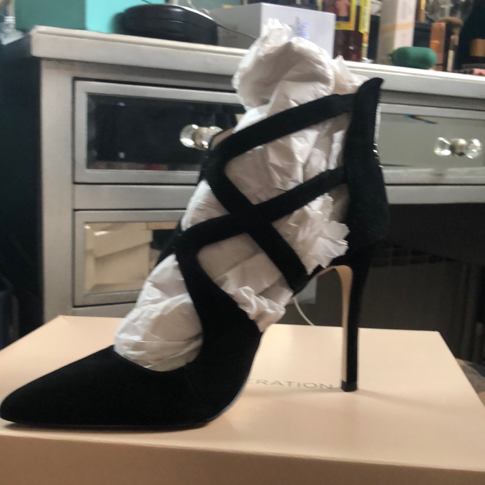 Black suede pumps in Great Condition. Only worn once. Size 7